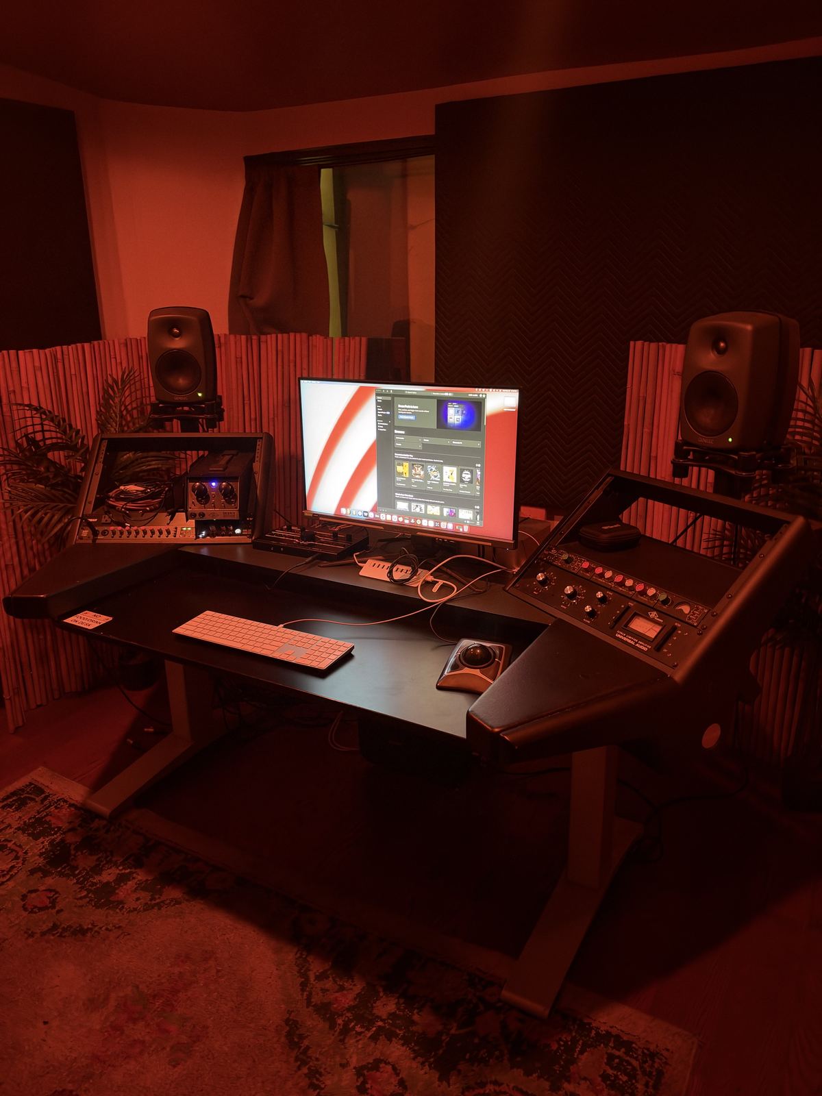 Room B desk
